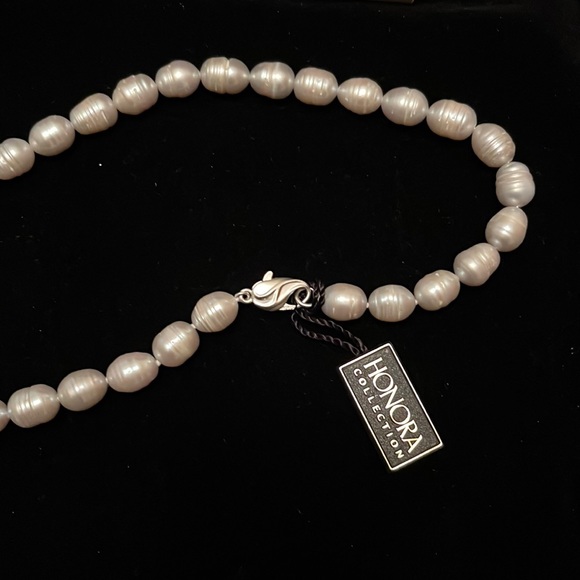 New Honora 36” Grey Ringed Barrel Cultured Pearl Necklace with Pouch & Box - Picture 6 of 6